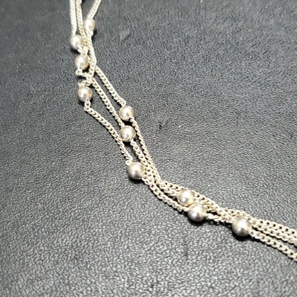Liz Claiborne silver tone layered necklace 16 - 18"
